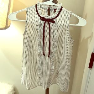 Elegant sleeveless polkadot blouse girls youth